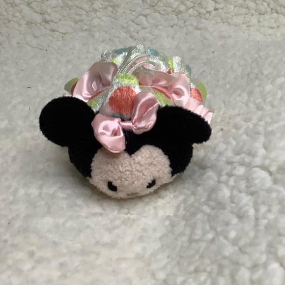 Disney Tsum Tsum Birthday Minnie Mouse Tiny Plush Stuffed Toy - Picture 2 of 7